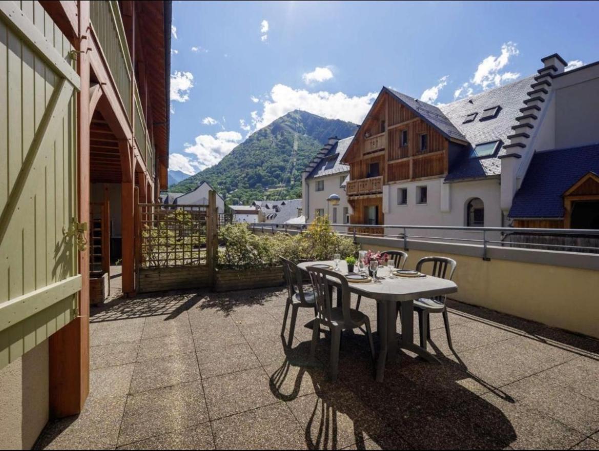Appartements Avec Piscine Interieure Sauna Parking Etage 1 Au Centre Du Village Dans Residence Cami Real Saint-Lary-Soulan Exterior foto